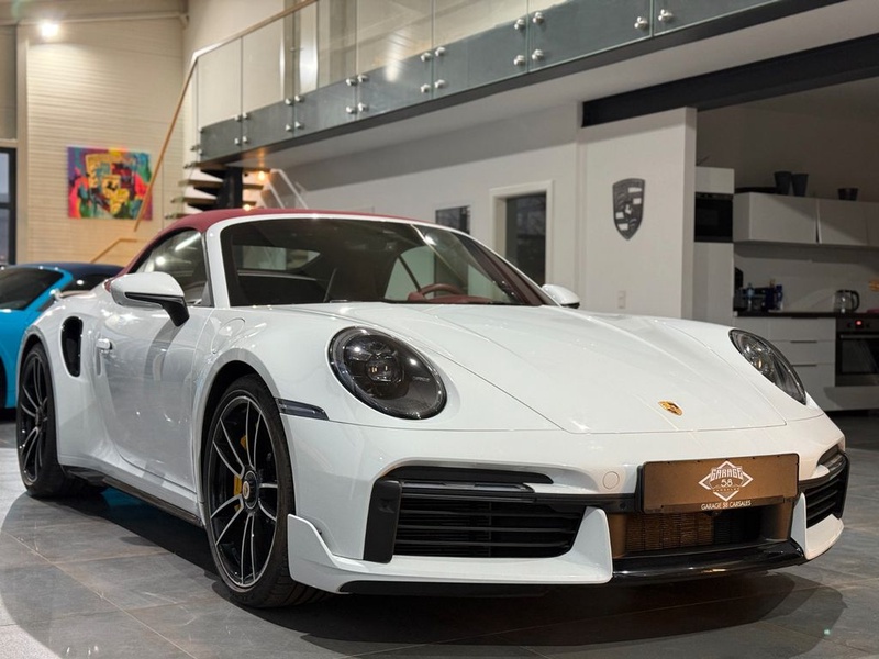 Porsche 992
