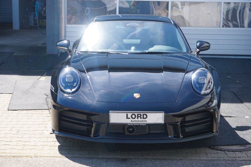 Porsche 992