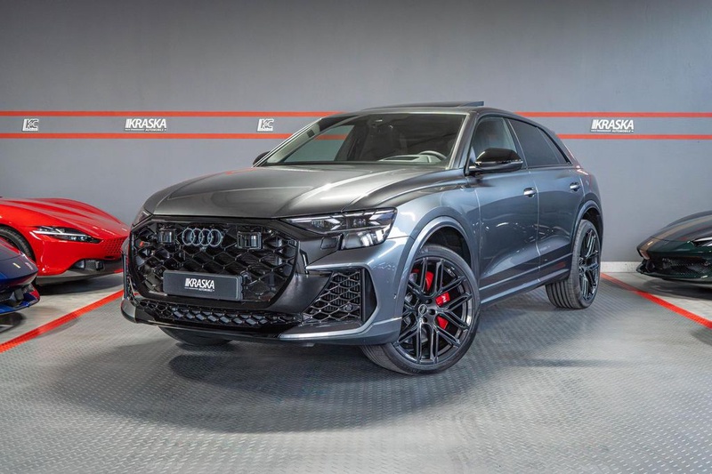 Audi RSQ8
