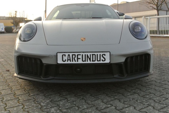 Porsche 992 2025