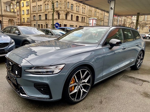 Volvo V60 2023