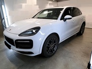 Porsche Cayenne 2021