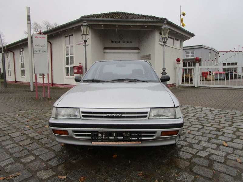 Toyota Carina