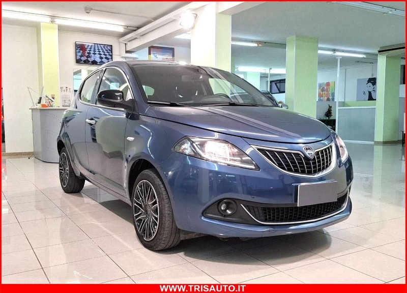 Lancia Ypsilon