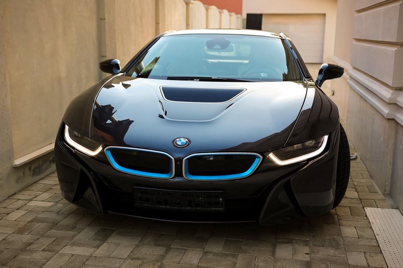 BMW i8