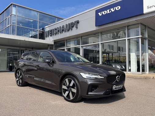 Volvo V60 2025