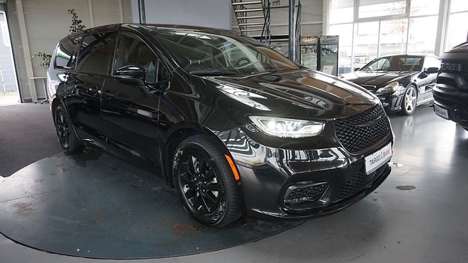 Chrysler Pacifica 2023