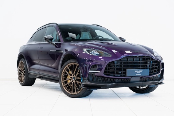 Aston Martin DBX 2025
