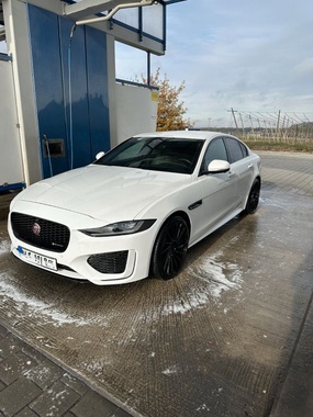 Jaguar XE 2020