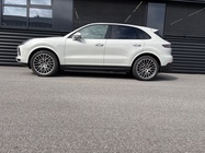 Porsche Cayenne 2022