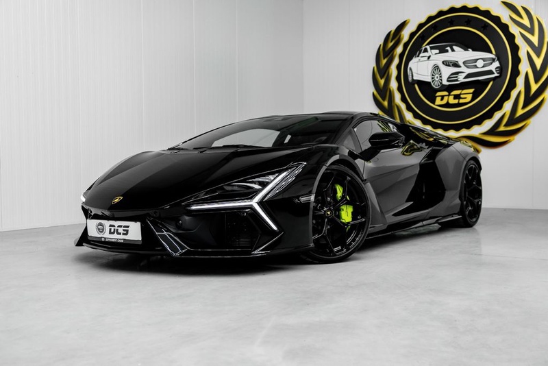Lamborghini Revuelto