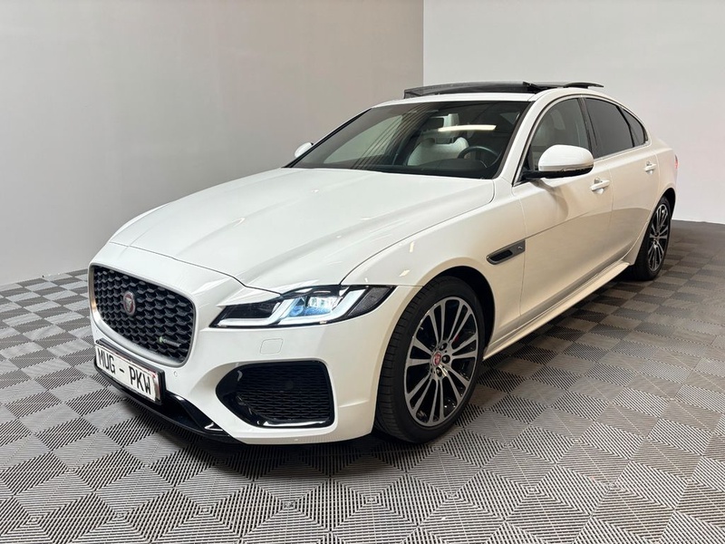 Jaguar XF