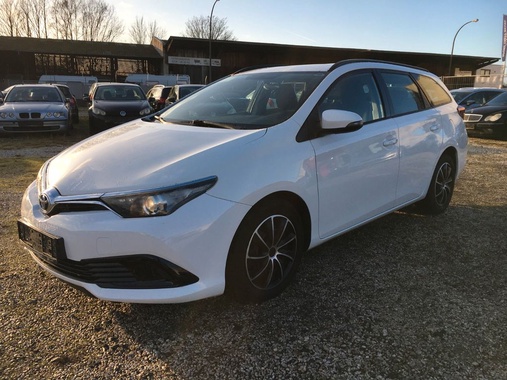 Toyota Auris 2016