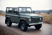 Land Rover Defender 2011