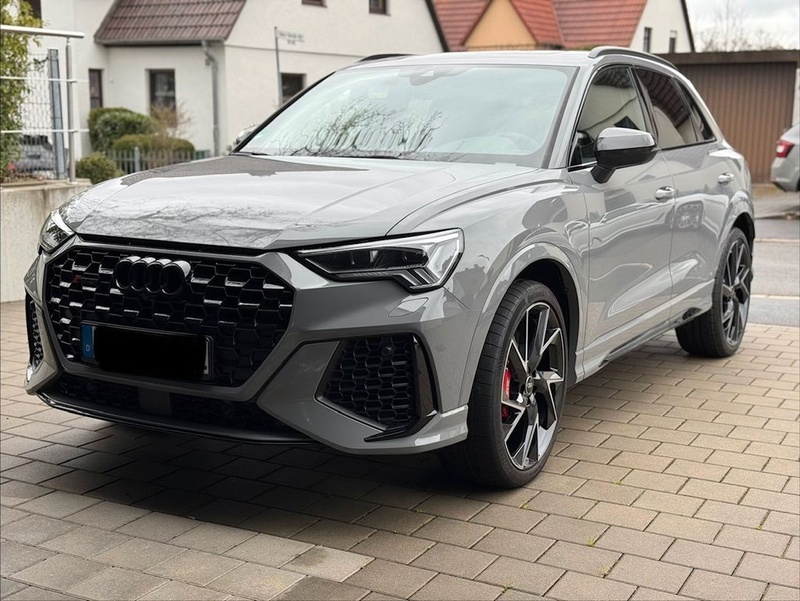 Audi RSQ3