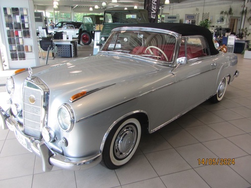 Mercedes-Benz 220 1956