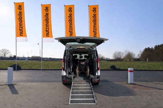 Ford Grand Tourneo 2020