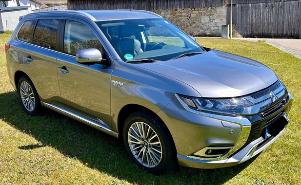 Mitsubishi Outlander 2021
