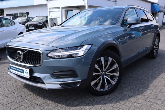 Volvo V90 2022