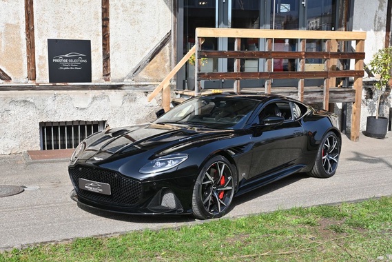 Aston Martin DBS 2019