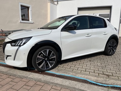 Peugeot 208 2023
