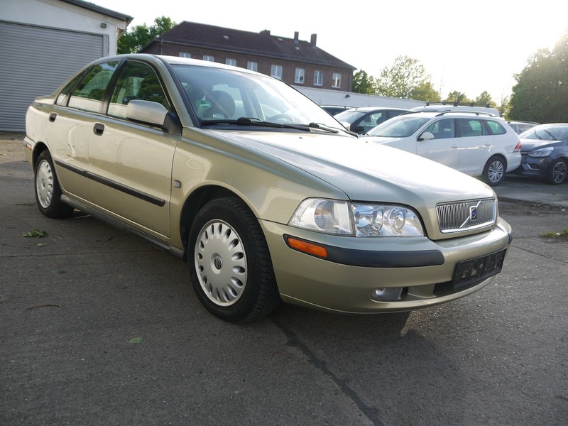 Volvo S40