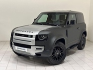 Land Rover Defender 2024