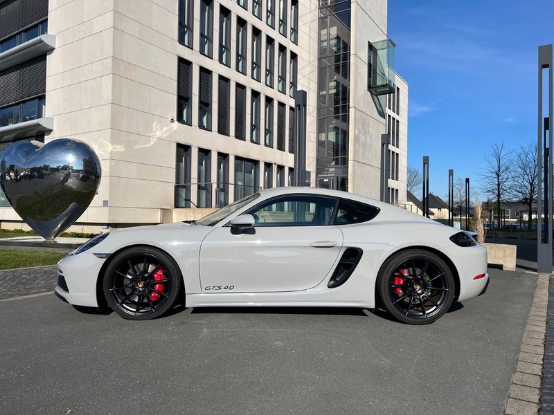Porsche Cayman