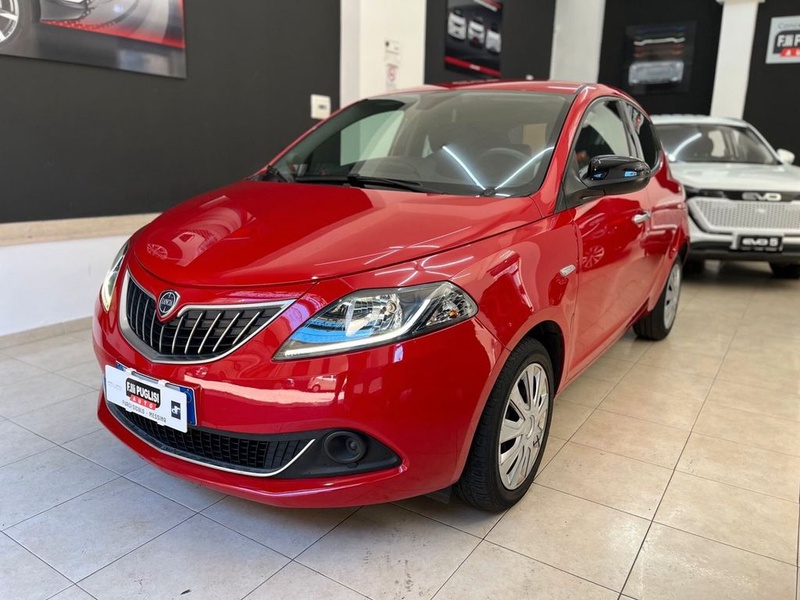 Lancia Ypsilon