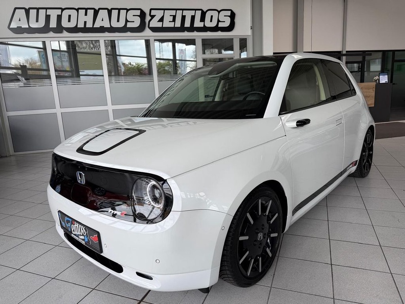 Honda e