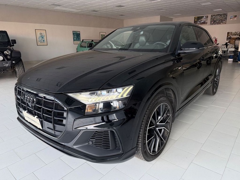 Audi Q8