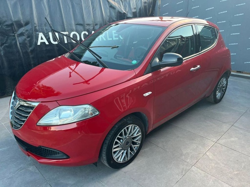 Lancia Ypsilon