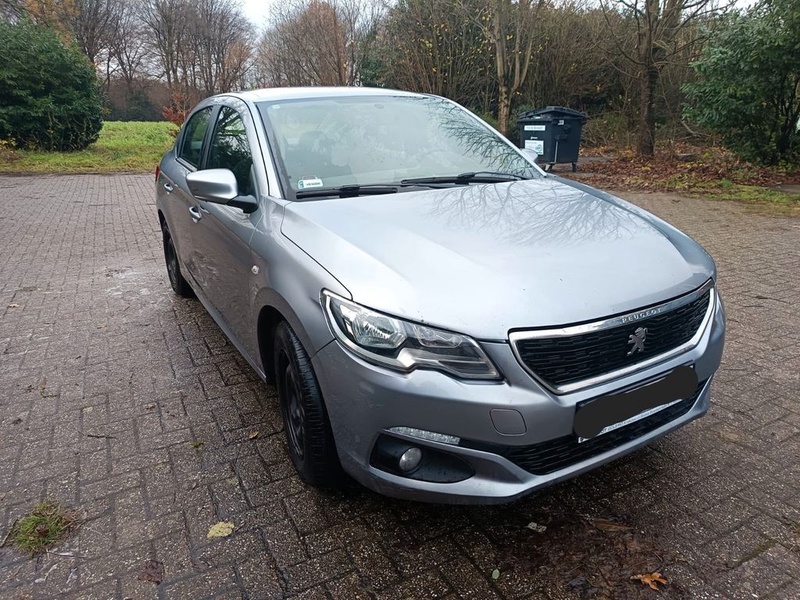 Peugeot 301