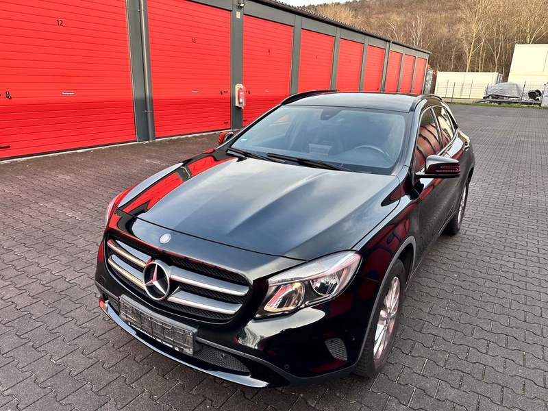 Mercedes-Benz GLA-Class