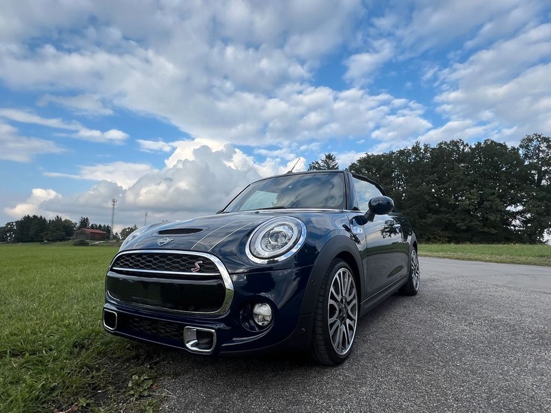 MINI Cabrio