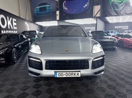 Porsche Cayenne 2021