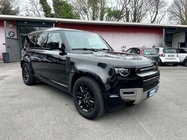 Land Rover Defender 2023