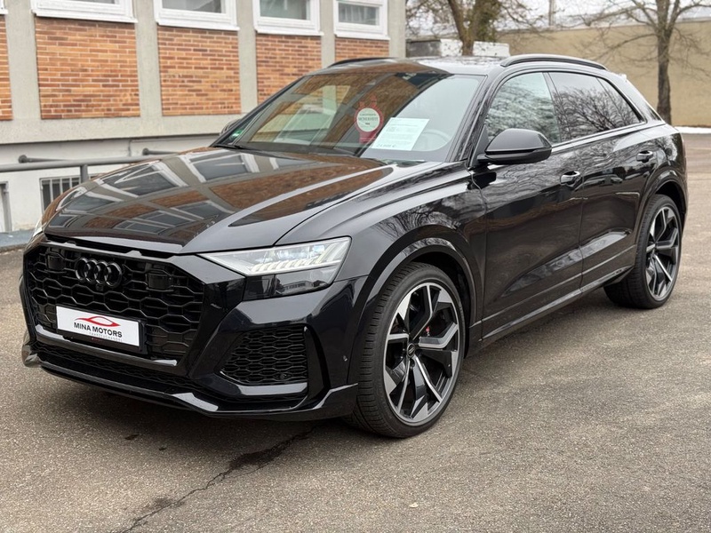 Audi RSQ8