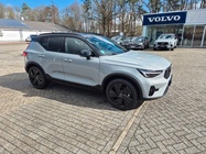 Volvo XC40 2025