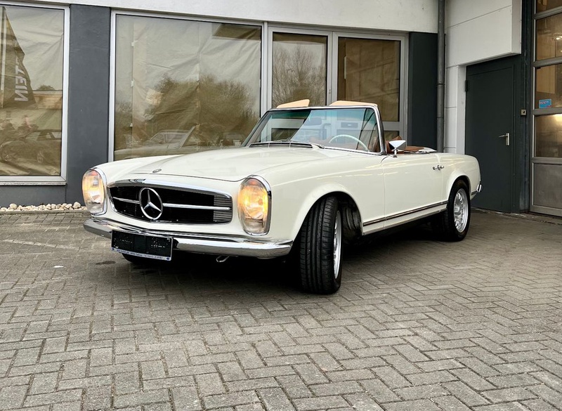 Mercedes-Benz SL-Class