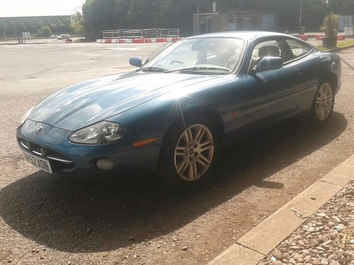 Jaguar XK8 2003