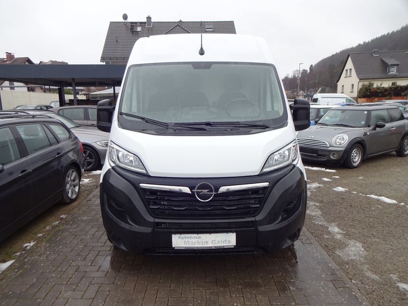 Opel Movano