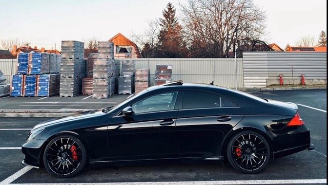 Mercedes-Benz 320 2008