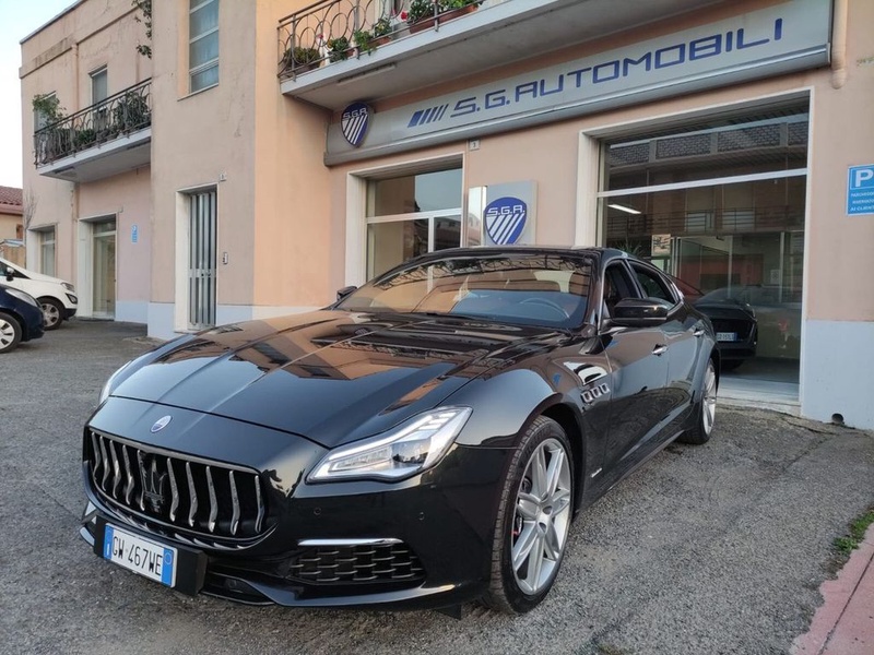 Maserati Quattroporte