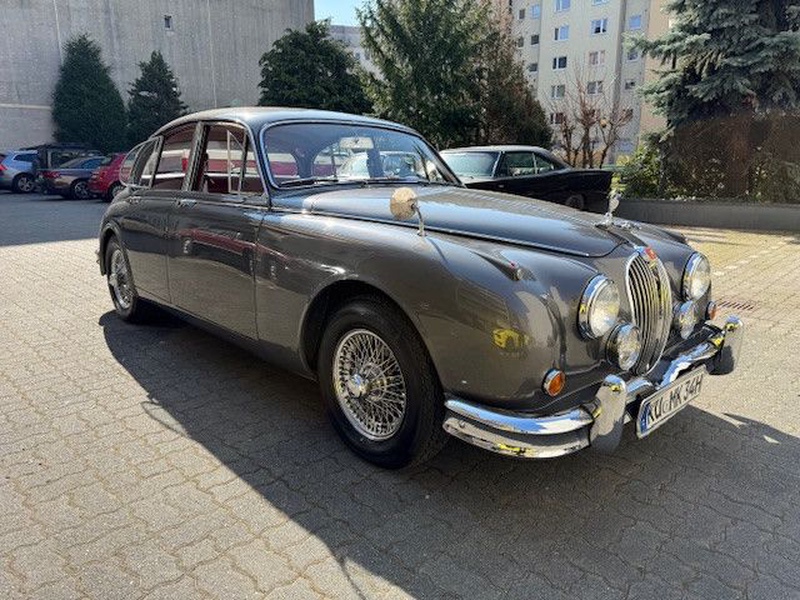 Jaguar MK II
