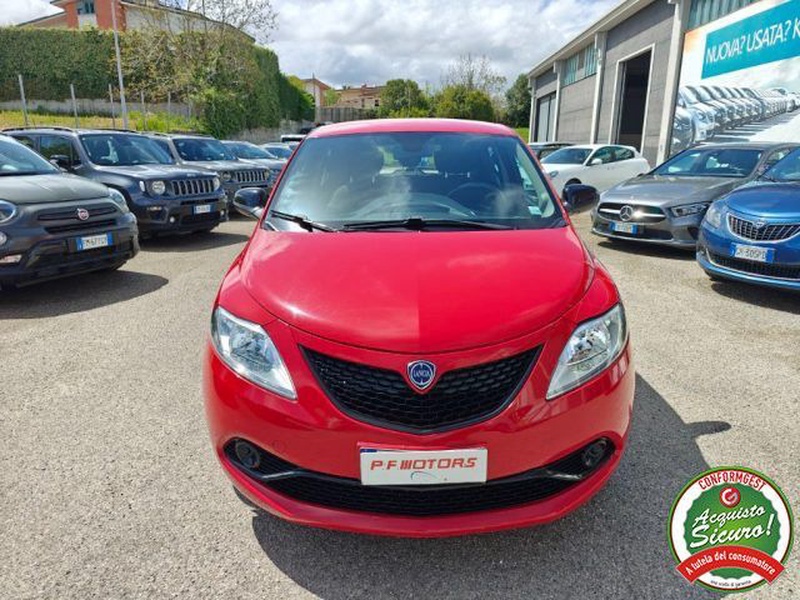 Lancia Ypsilon