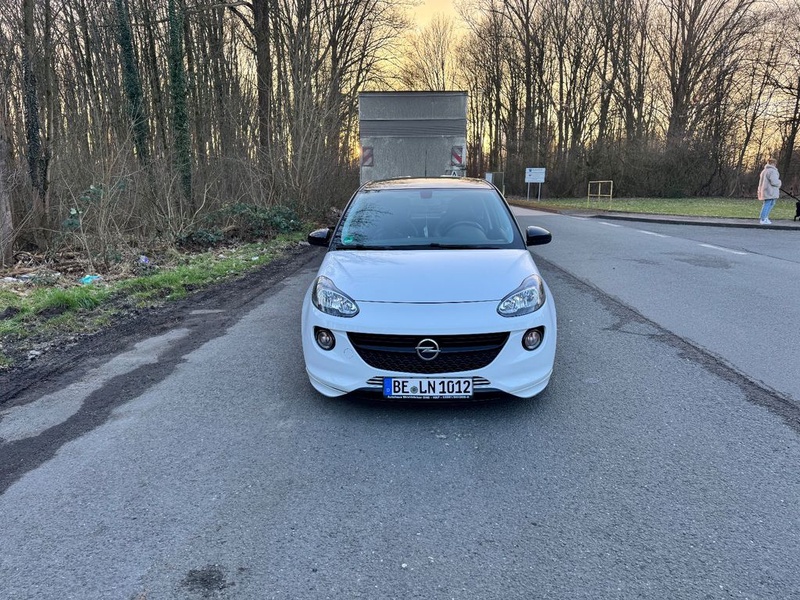 Opel Adam