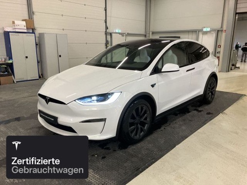 Tesla Model X 2024