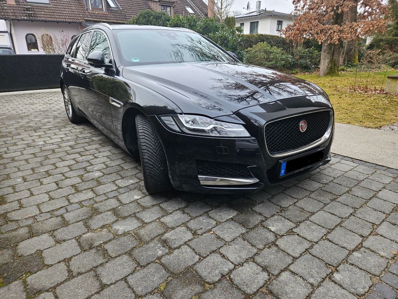 Jaguar XF