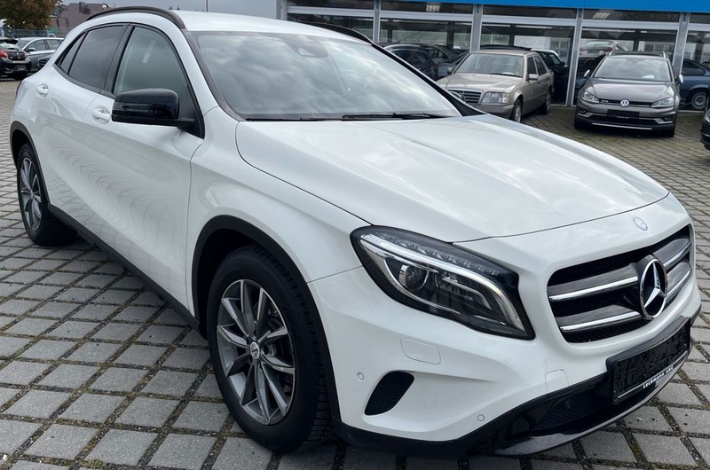 Mercedes-Benz GLA-Class
